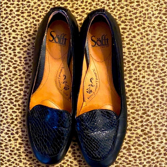 Shoes - Picture 2 of 6